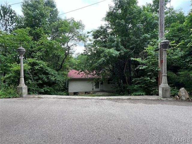 6514 La Rose Lane, French Village, MO 63036