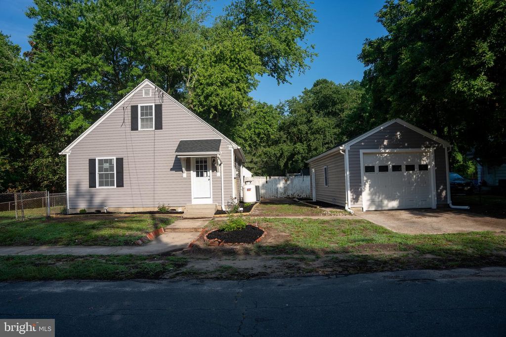 119 LAKEWOOD DR, Salisbury, MD 21804
