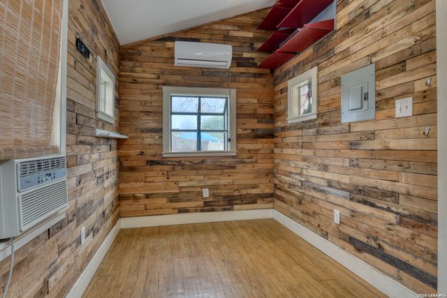 529 Mason St, San Antonio, TX 78208