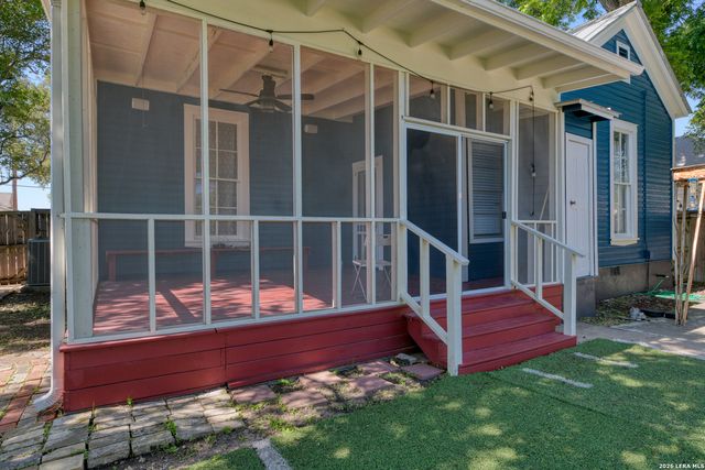 529 Mason St, San Antonio, TX 78208