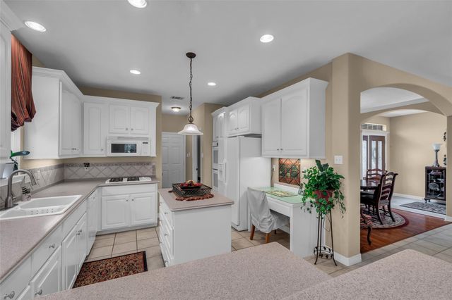 12319 Pebble View Drive, Conroe, TX 77304