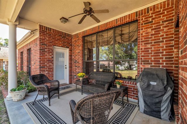 12319 Pebble View Drive, Conroe, TX 77304