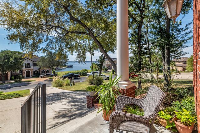 12319 Pebble View Drive, Conroe, TX 77304