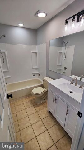 151 STEEPLECHASE CT, Deptford, NJ 08096