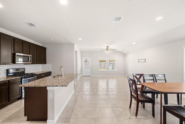 7543 Highland Chase Drive, Richmond, TX 77407