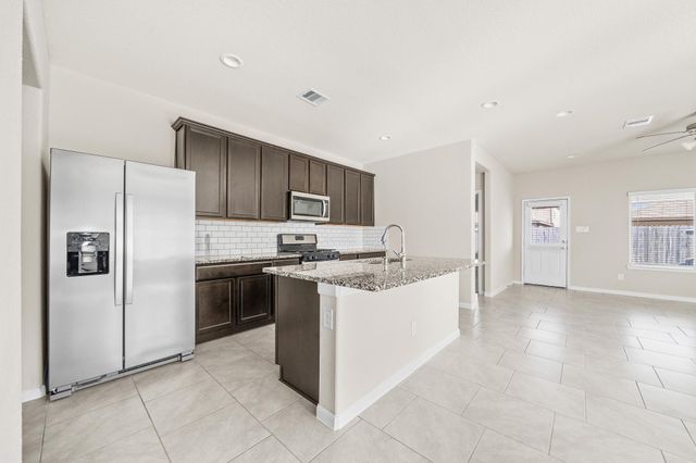 7543 Highland Chase Drive, Richmond, TX 77407