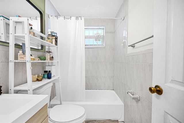 7625 Harding Ave 1, Miami Beach, FL 33141