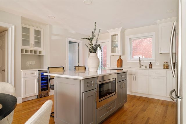 490C E 7th St, Boston, MA 02127