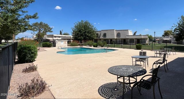 925 E LODGE Drive, Tempe, AZ 85283