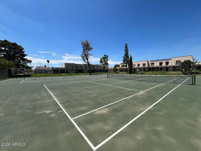 925 E LODGE Drive, Tempe, AZ 85283