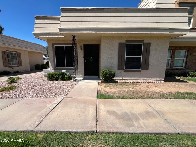925 E LODGE Drive, Tempe, AZ 85283