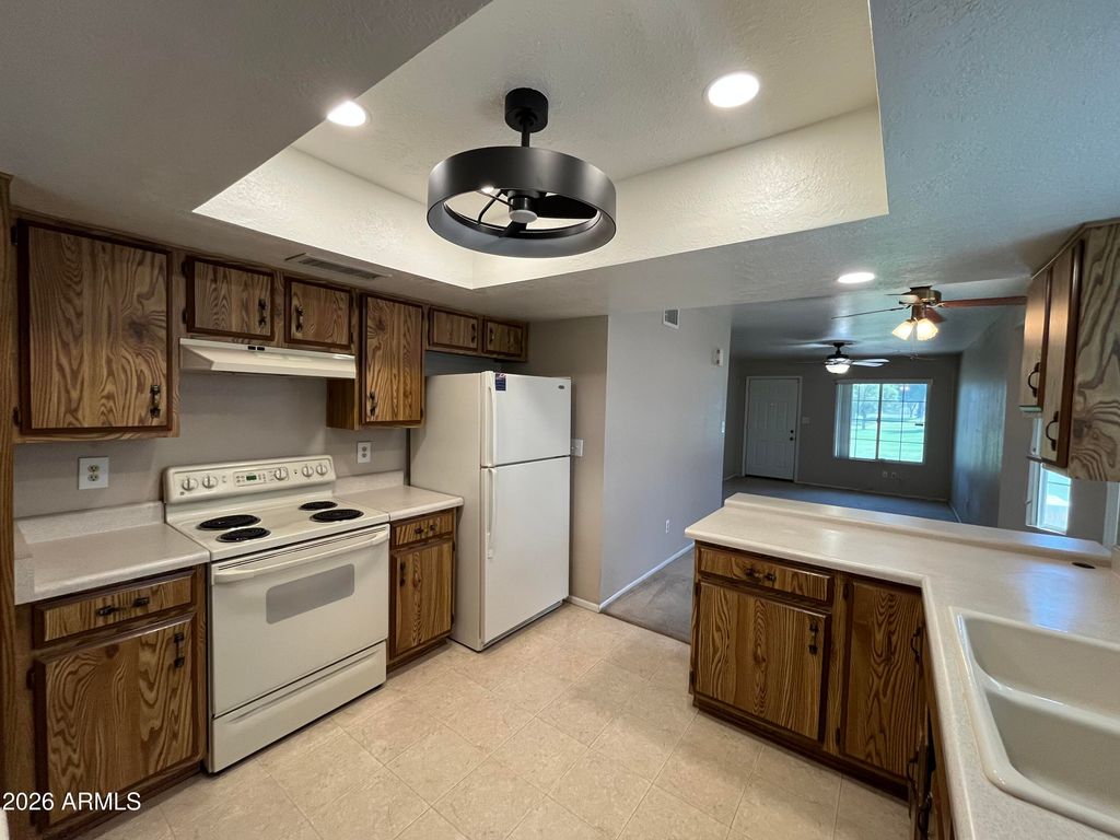 925 E LODGE Drive, Tempe, AZ 85283 — photo 4