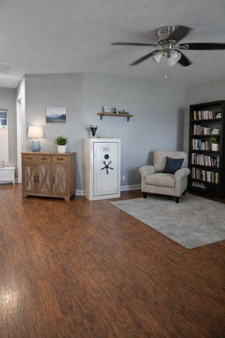8906 Cele RD, Manor, TX 78653