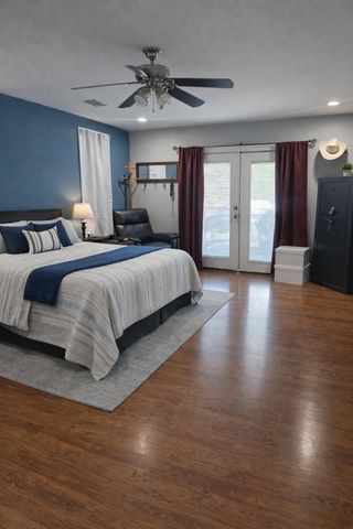 8906 Cele RD, Manor, TX 78653