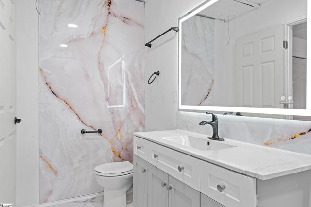 162 Watkins Court, Spartanburg, SC 29301