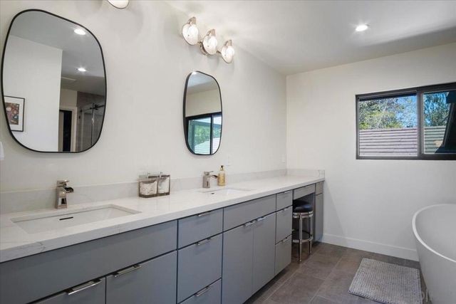 4905 EL ARCO IRIS, Rancho Santa Fe, CA 92067