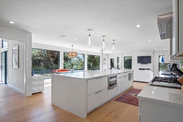 4905 EL ARCO IRIS, Rancho Santa Fe, CA 92067