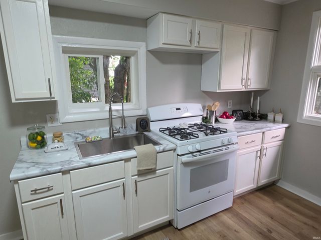 3029 Central Drive, Fort Wayne, IN 46806