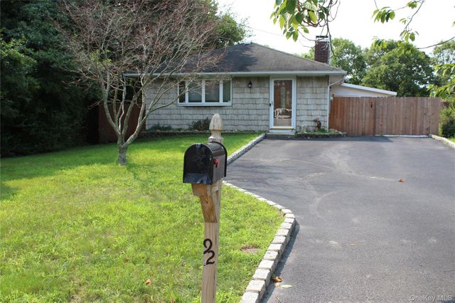 92 Lombardy Drive, Shirley, NY 11967