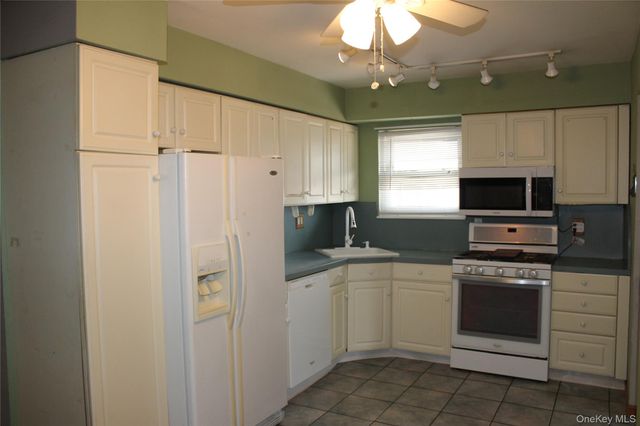 92 Lombardy Drive, Shirley, NY 11967