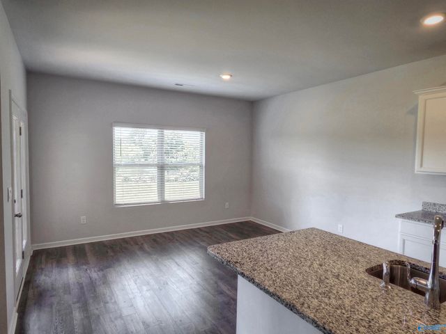 25090 Delilah Circle, Athens, AL 35613