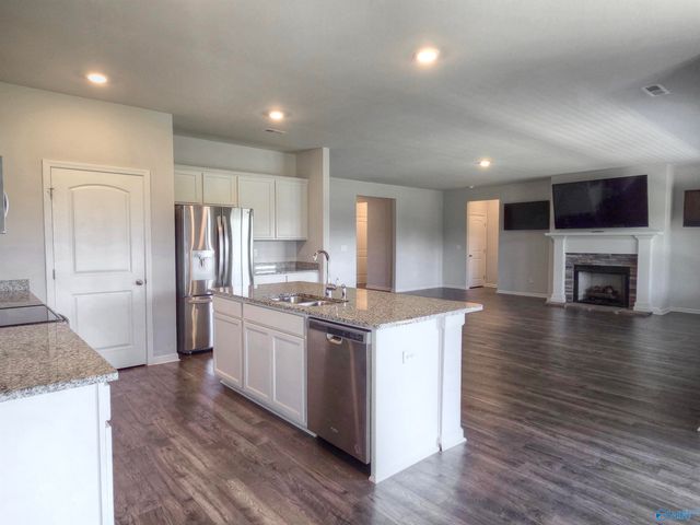 25090 Delilah Circle, Athens, AL 35613