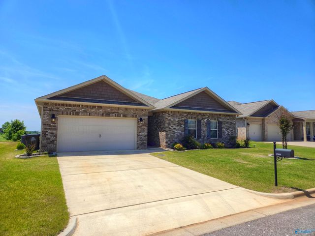 25090 Delilah Circle, Athens, AL 35613