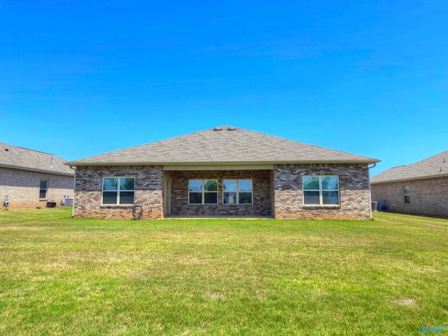 25090 Delilah Circle, Athens, AL 35613