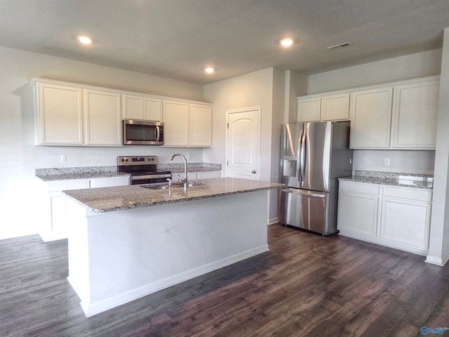 25090 Delilah Circle, Athens, AL 35613
