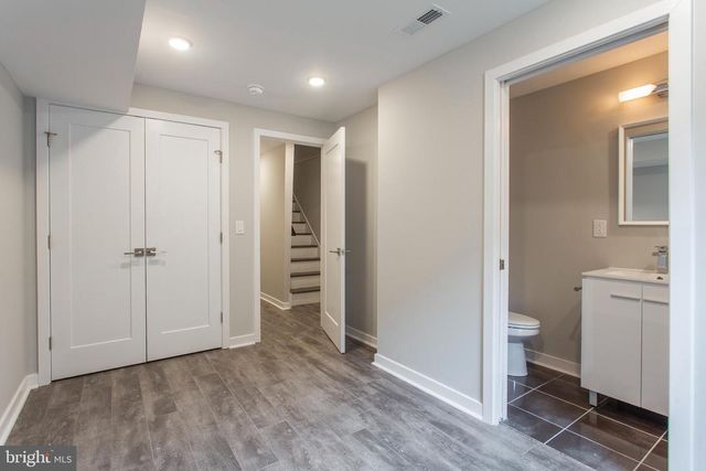 2010 N 8TH ST, Philadelphia, PA 19122