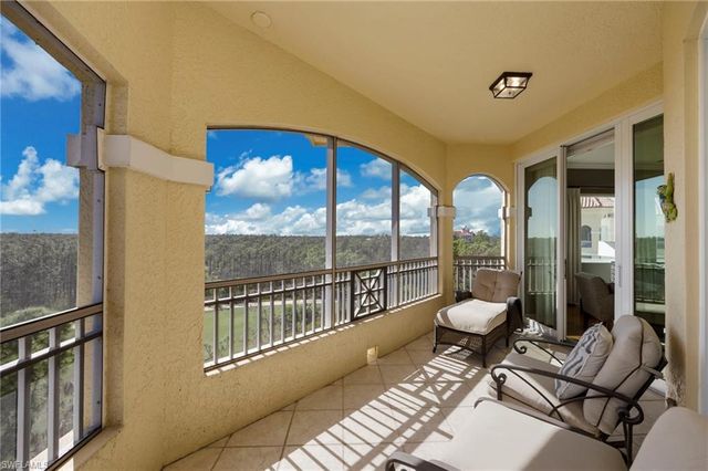 2748 Tiburon BLVD E C505, Naples, FL 34109