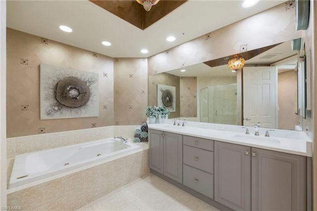 2748 Tiburon BLVD E C505, Naples, FL 34109