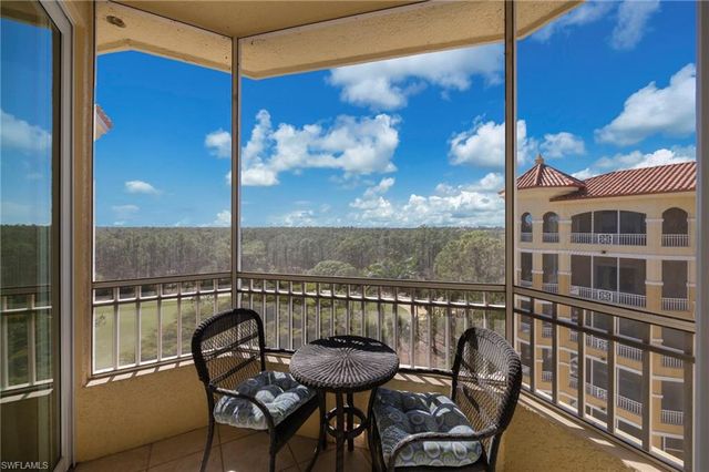 2748 Tiburon BLVD E C505, Naples, FL 34109