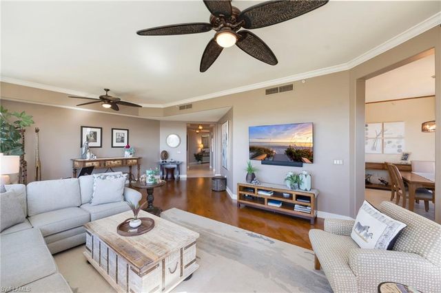 2748 Tiburon BLVD E C505, Naples, FL 34109