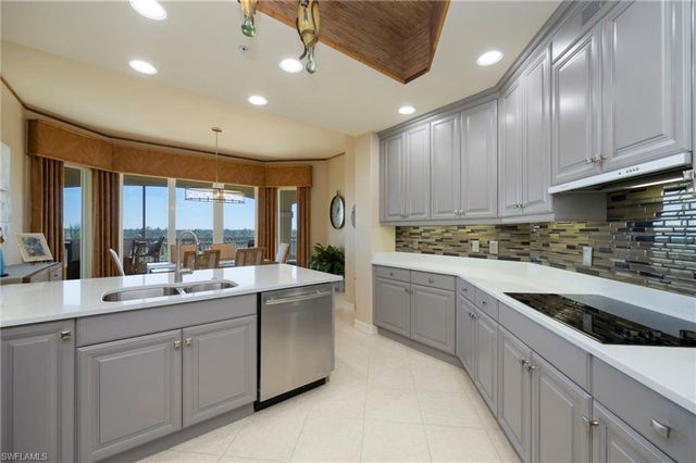 2748 Tiburon BLVD E C505, Naples, FL 34109