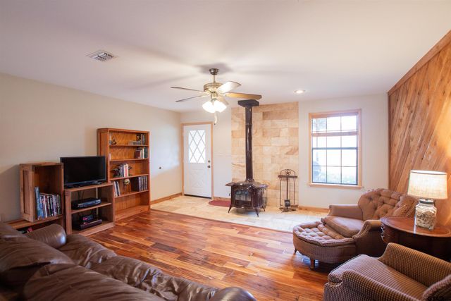 16120 CR 1130, Flint, TX 75762