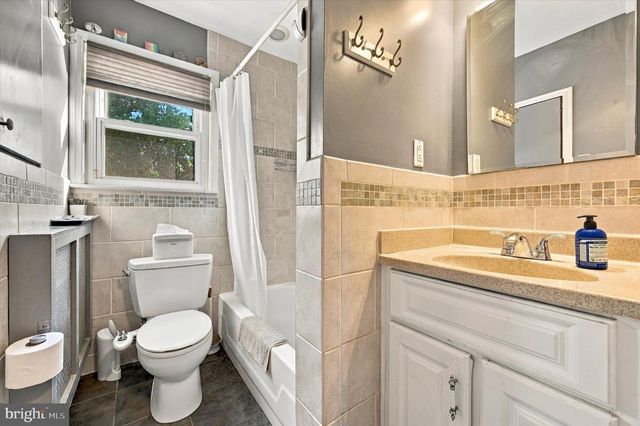 820 ELKINS AVE, Elkins Park, PA 19027