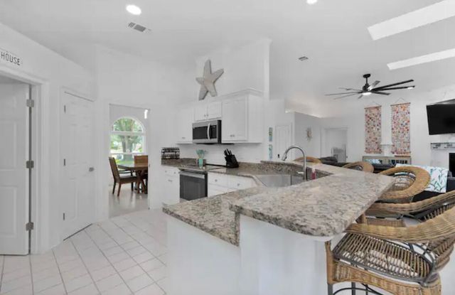 5043 Challenger Way, Pensacola, FL 32507