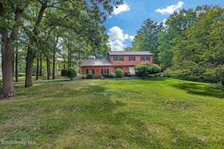 12 Marryanne Drive, Clifton Park, NY 12065