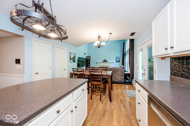 111 Oakview Drive, Mooresville, IN 46158