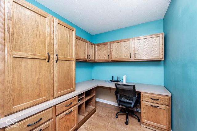 111 Oakview Drive, Mooresville, IN 46158
