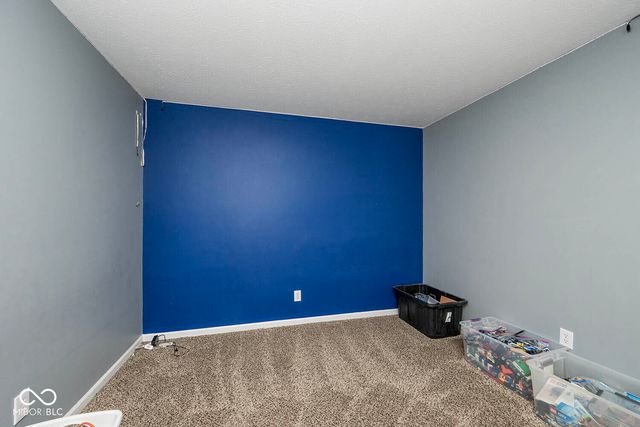 111 Oakview Drive, Mooresville, IN 46158