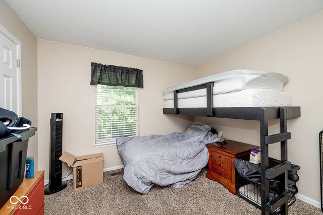 111 Oakview Drive, Mooresville, IN 46158