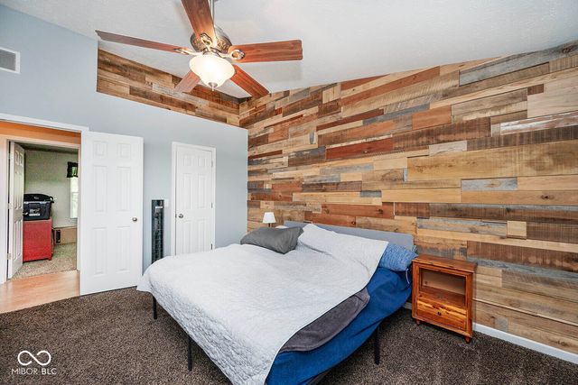 111 Oakview Drive, Mooresville, IN 46158