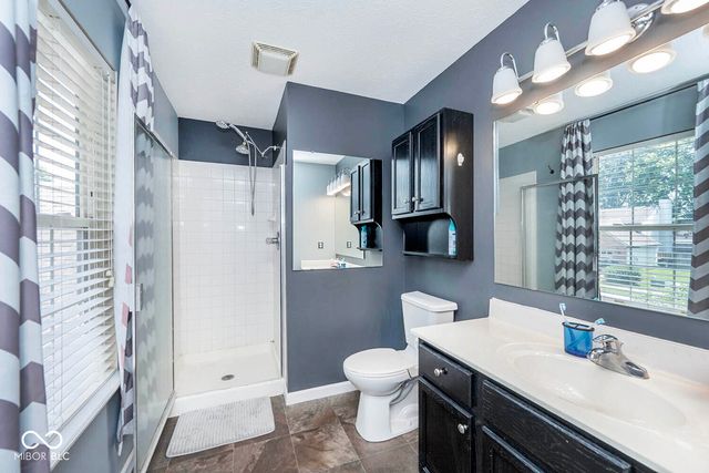 111 Oakview Drive, Mooresville, IN 46158