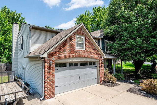 111 Oakview Drive, Mooresville, IN 46158