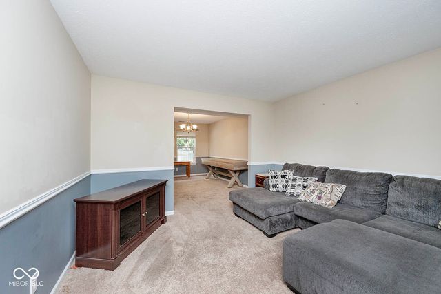 111 Oakview Drive, Mooresville, IN 46158