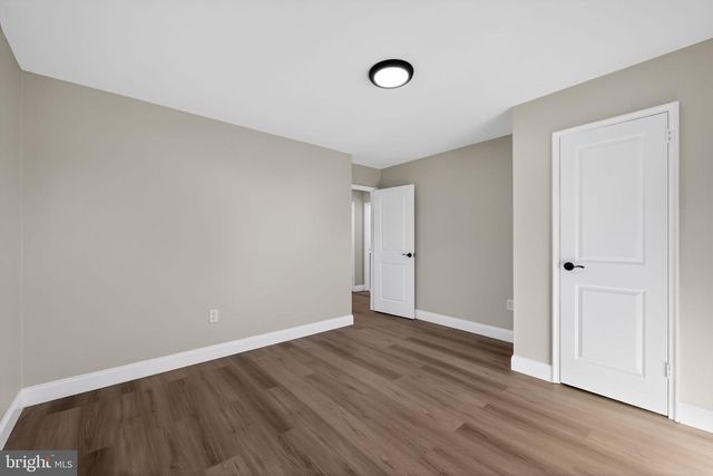 1976 ARENA DR, Hamilton, NJ 08610