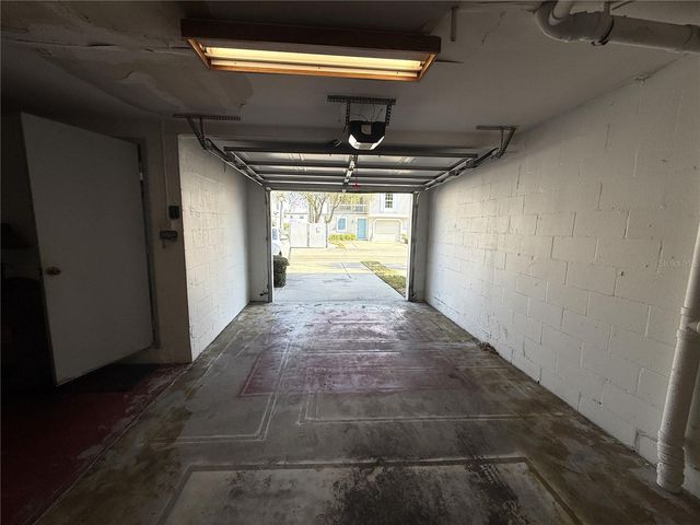 232 NAUTILUS WAY 11, St Petersburg, FL 33706