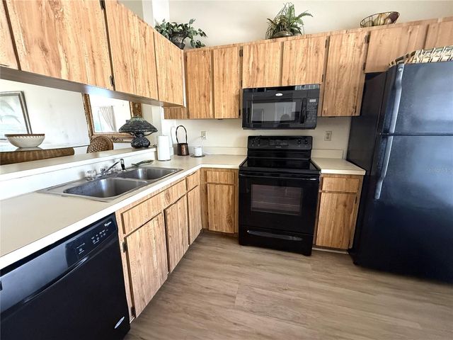 232 NAUTILUS WAY 11, St Petersburg, FL 33706